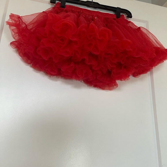Red tule tutu - Picture 3 of 5